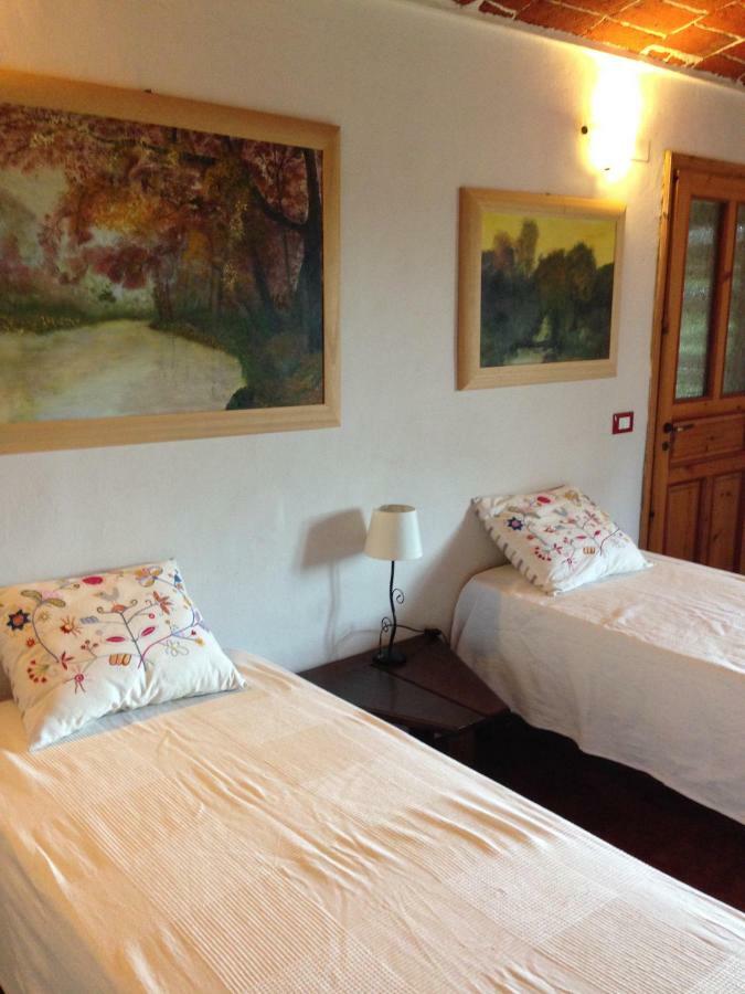 B&B Cascina Dei Levrieri Capriglio Exterior photo